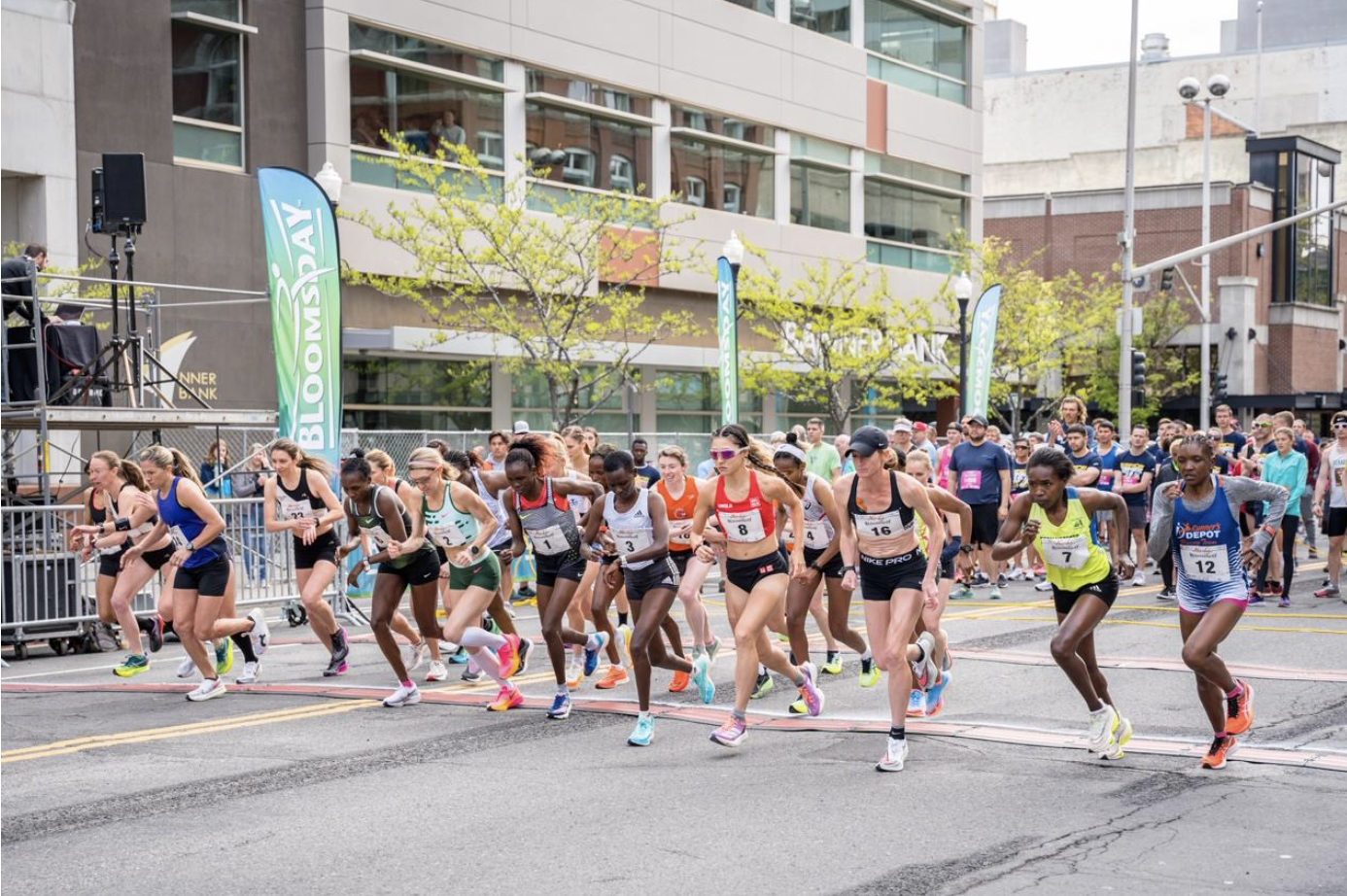 Elite women take off at the 2023 Bloomsday start line